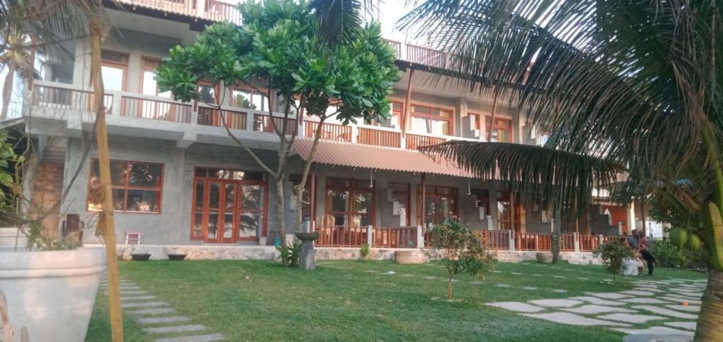 Relax Beach Resort Weligama Esterno foto