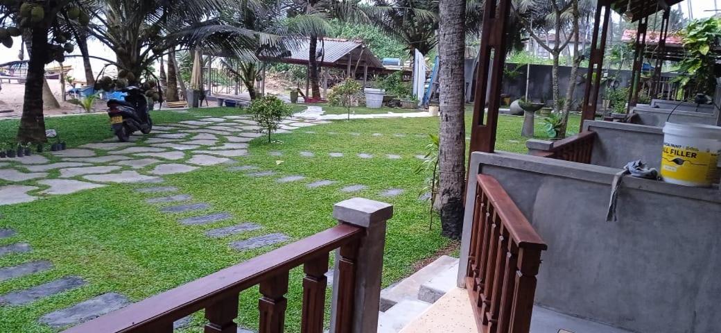 Relax Beach Resort Weligama Camera foto