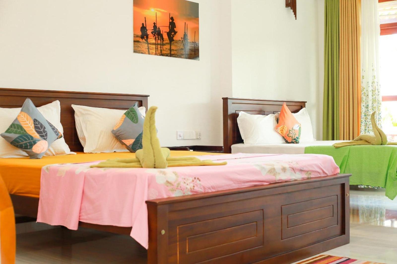 Relax Beach Resort Weligama Esterno foto