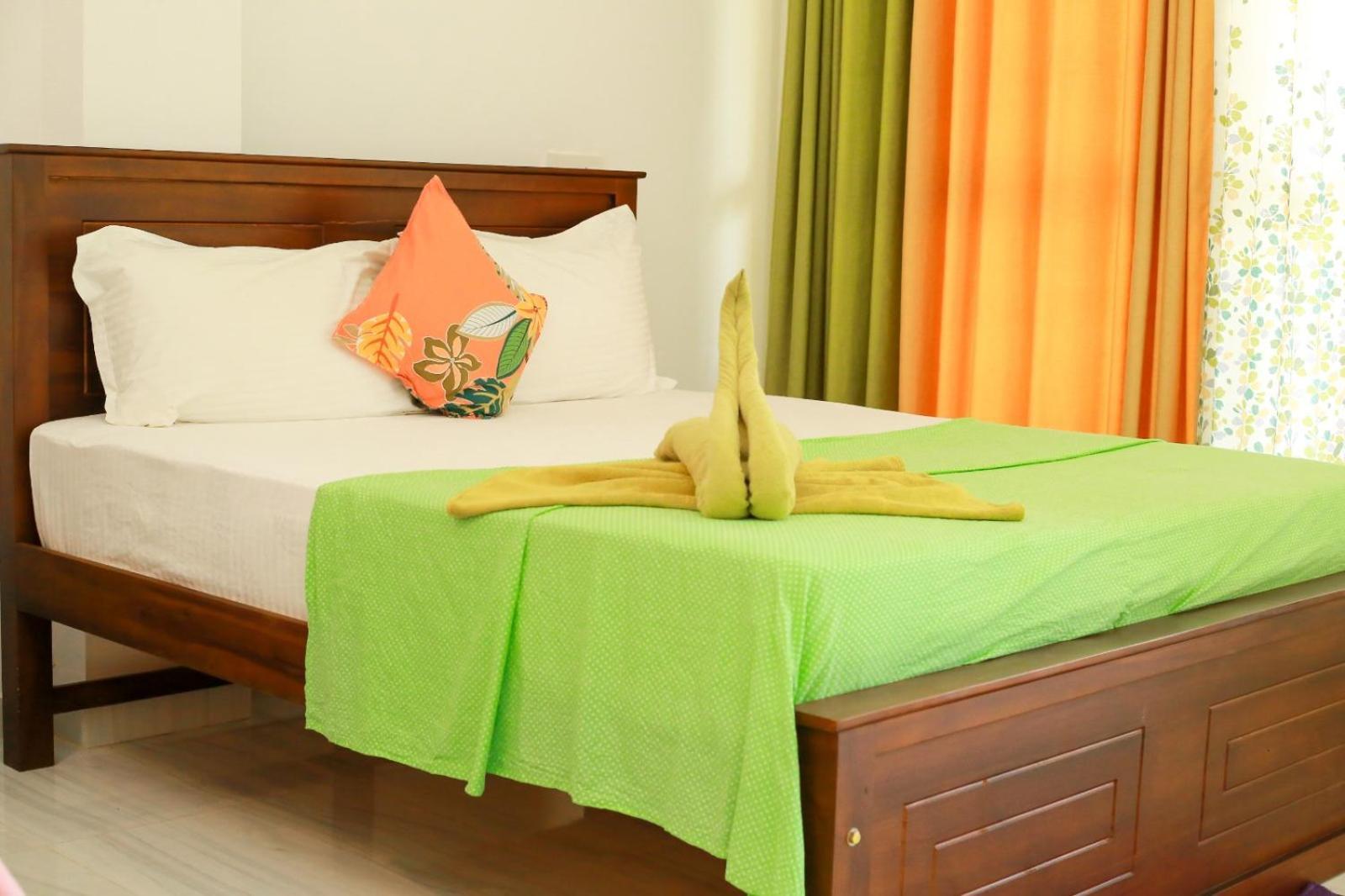 Relax Beach Resort Weligama Esterno foto