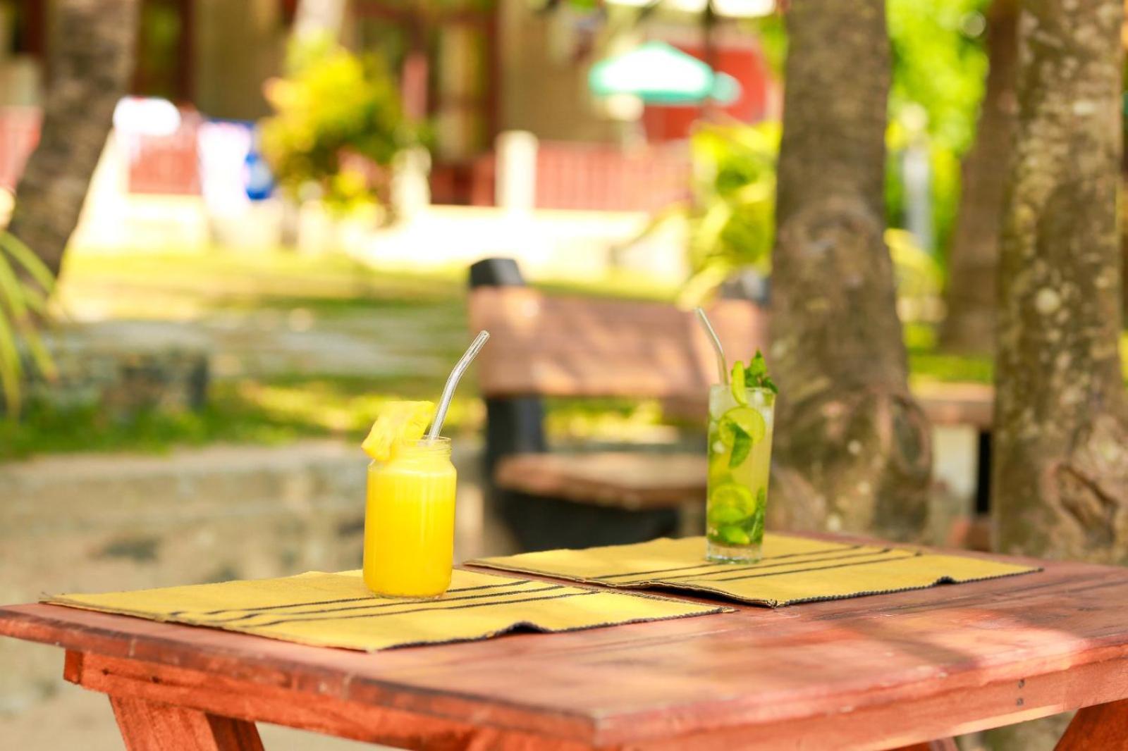Relax Beach Resort Weligama Esterno foto