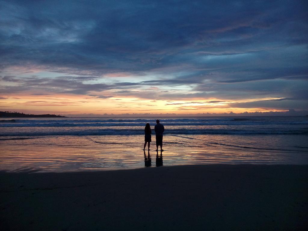Relax Beach Resort Weligama Esterno foto