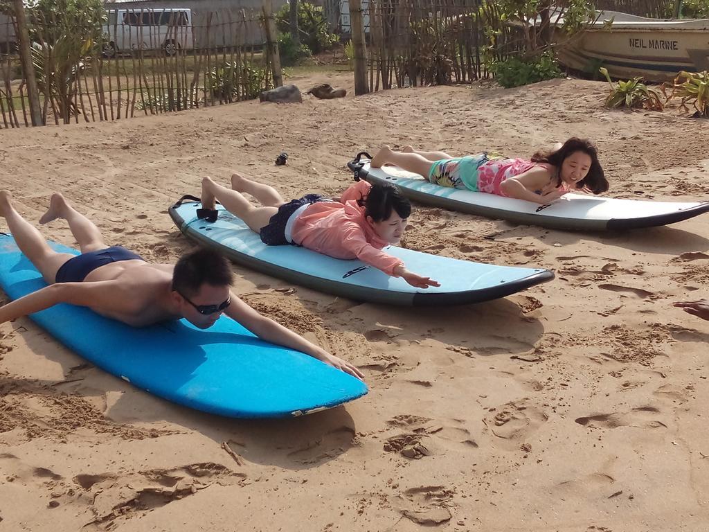 Relax Beach Resort Weligama Esterno foto